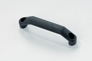 Plastic handle for tournament cabinets: Robust handle for comfortable handling