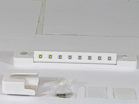 LED-SCHRANK-LEUCHTE
