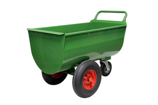 Feed wagon with a capacity of approx. 200 liters