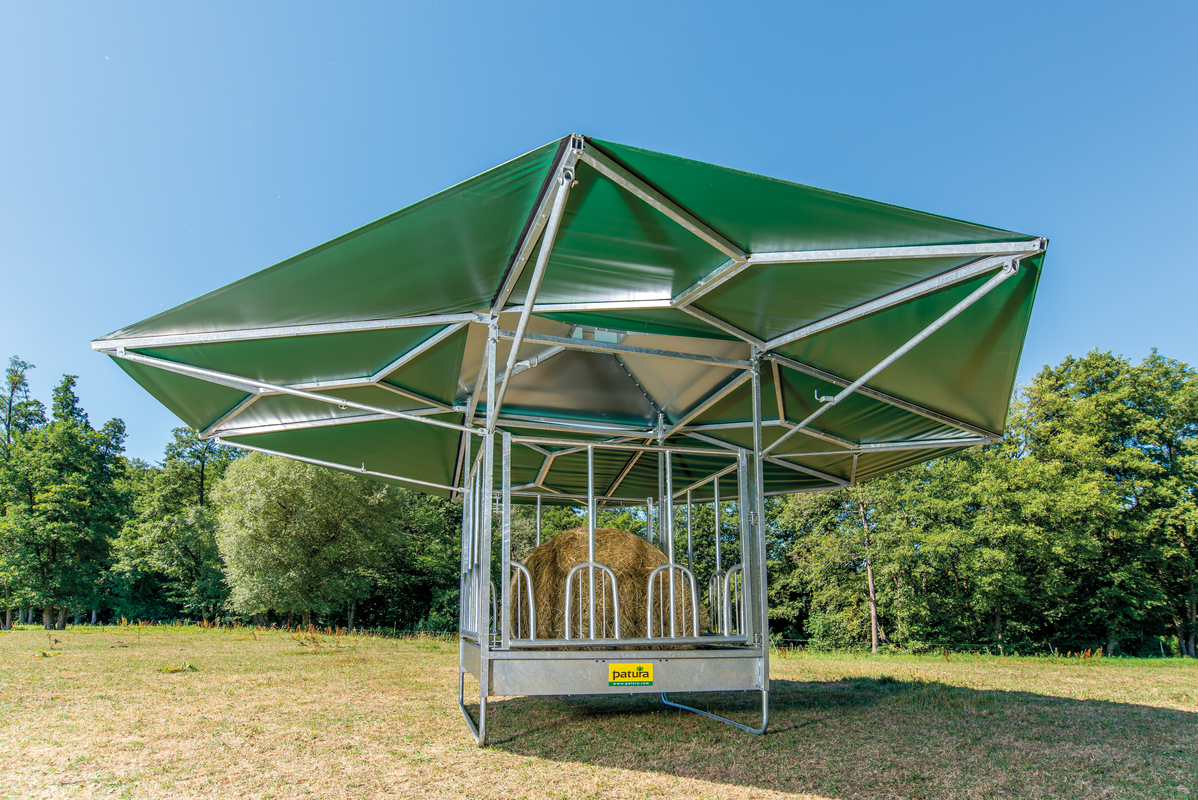 Patura roof for climate rack | Central tin roof with chimney | For all professional square racks | Foldable roof surfaces | Retrofit kit | Ref. 303640